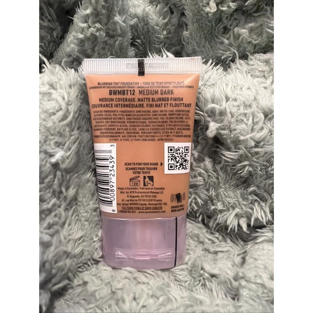 NYX MAKEUP BARE WITH ME‎ BLUR Blurring Tint Foundation 12: Medium Dark Sealed